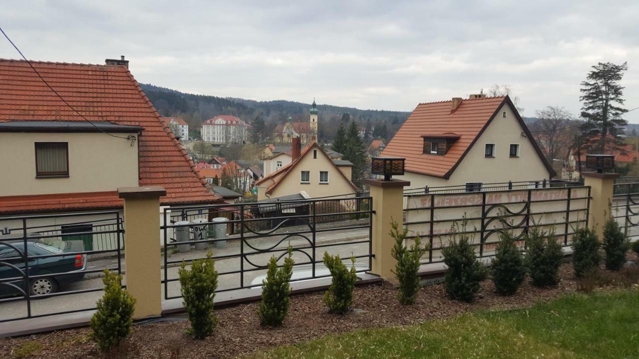 Apartament Z Widokiem-Blizej Zdroju ポラニツァ・ズドゥルイ エクステリア 写真